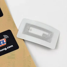 Customized Long Range Anti-liquid Sticker Rfid Tag With Pet Material For Access