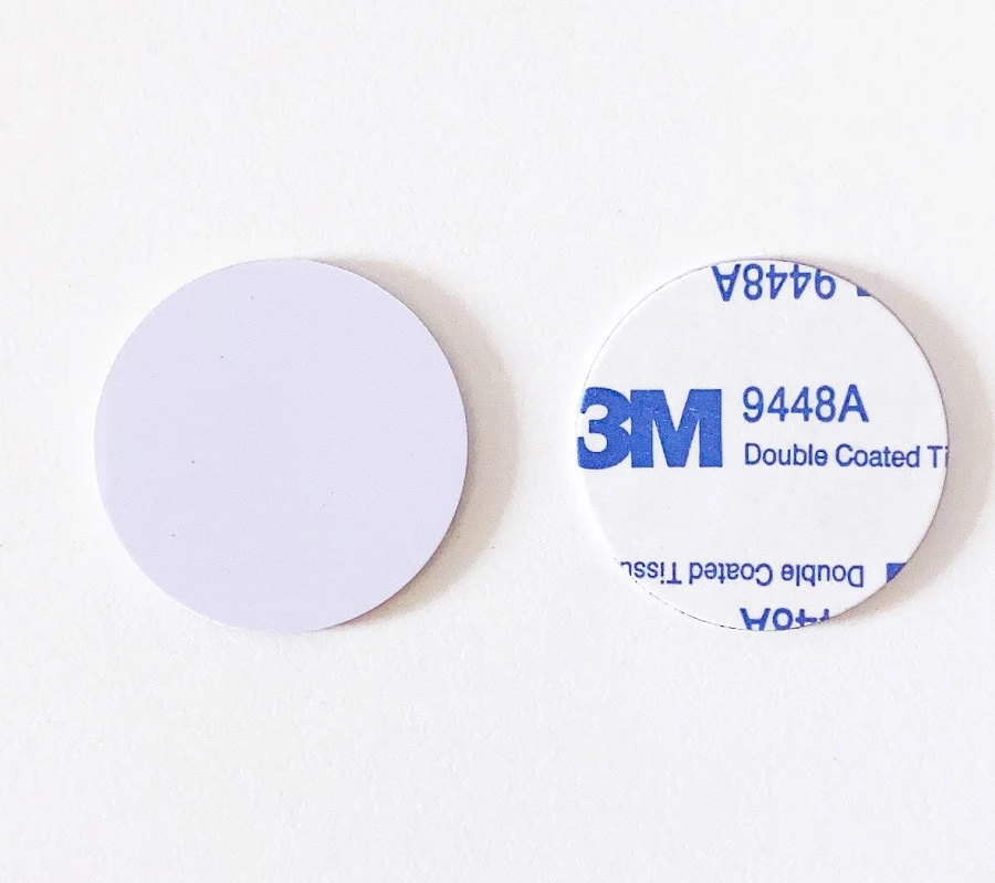 NFC Guard tour token white ON-METAL token with adhesive - NTAG213 - 30mm round