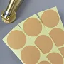 100 PCs Kraft Label -Aufkleber für Embosser - Premium leere Begleitetiketten - 1. Runde / 2,2 in/55 mm