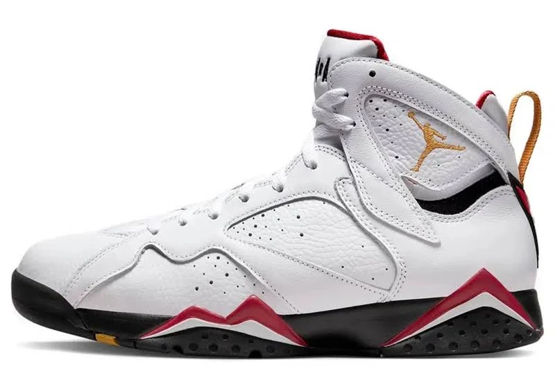 7 Retro 'cardinal' 2022 In White