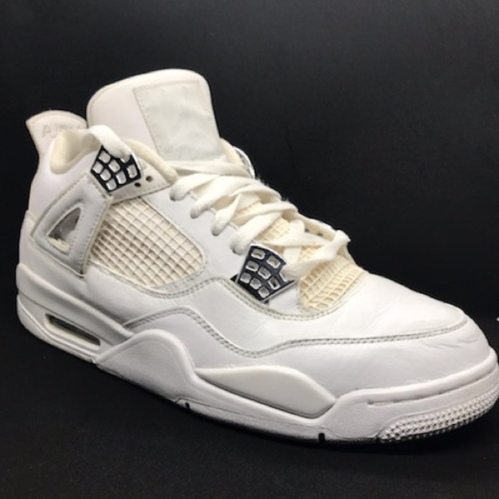 Air Jordan 4 Pure Money 2017 release (used)