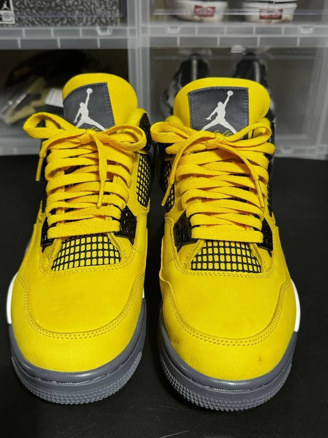 Air Jordan Lightning 4