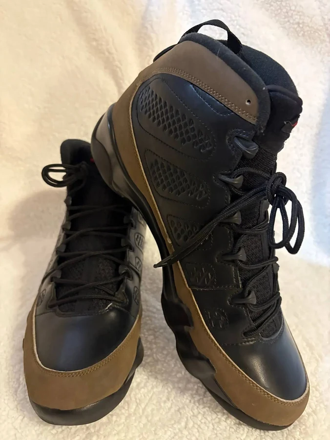 Jordan 9 Retro Olive (2012) - 11.5M1