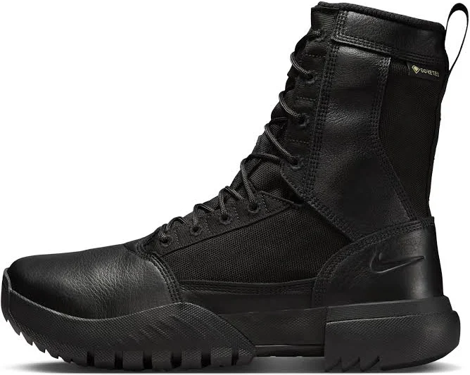Nike Men's SFB Air Field Ukiah 8" GTX