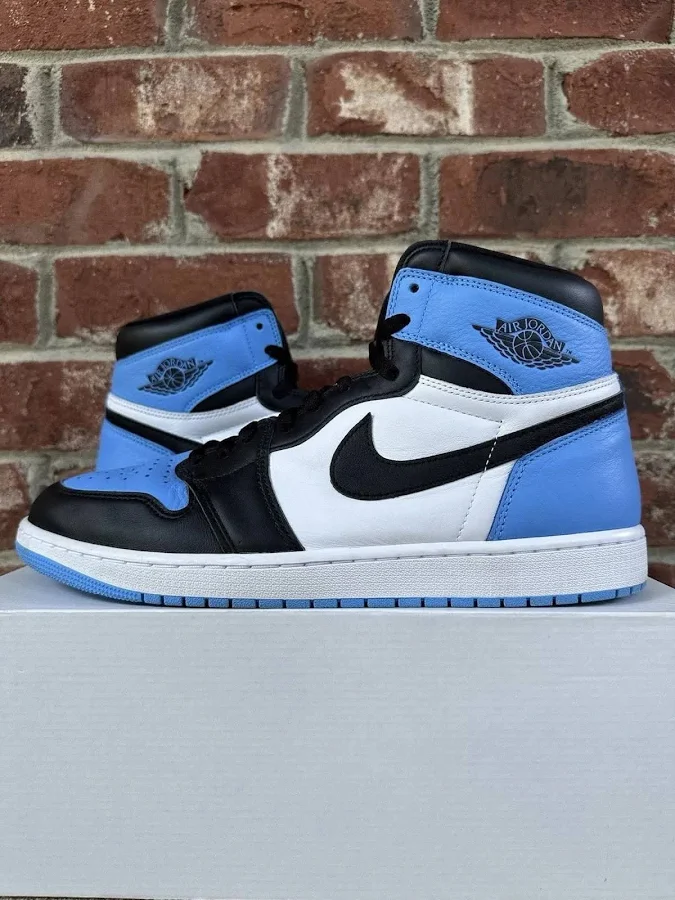 Jordan 1 Retro OG High UNC Toe - Size 13 - Jordan1