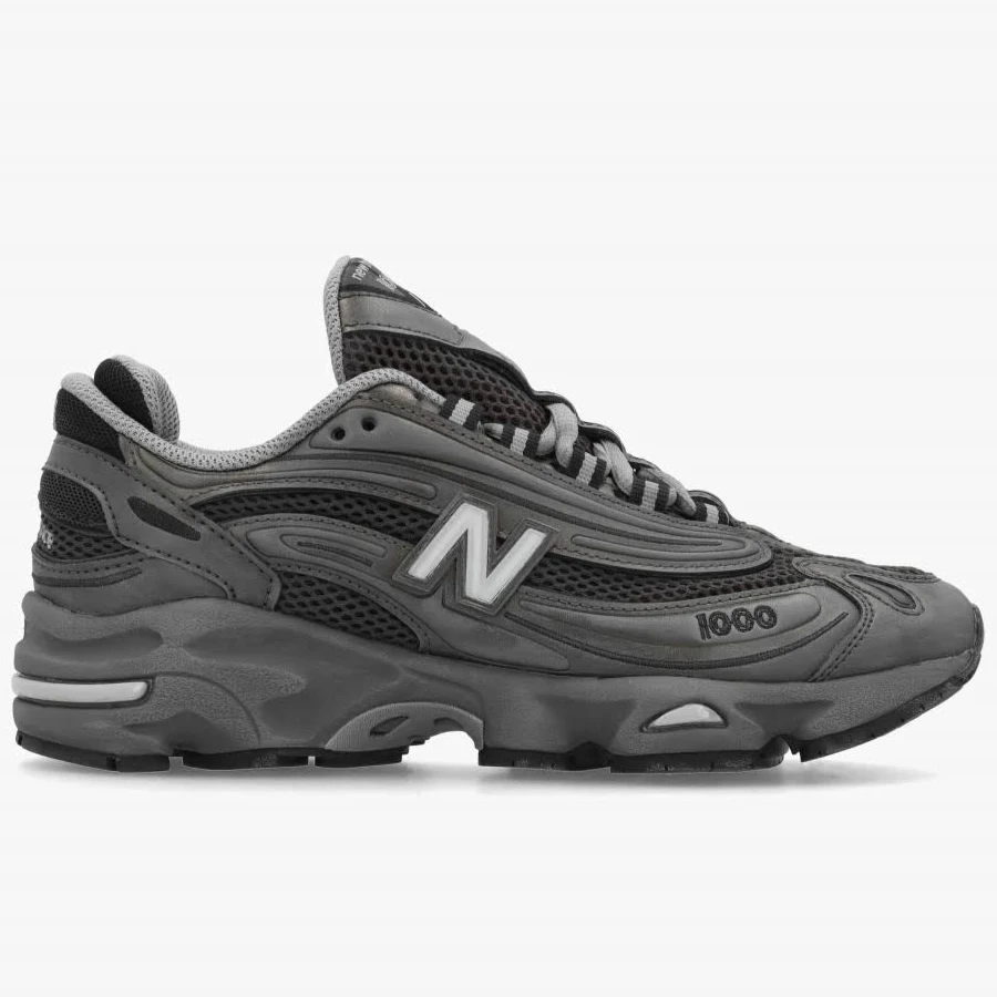 NEW BALANCE Womens 1000 Black Trainers Size: 4, Colour: Black Suede