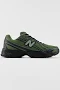 New Balance 740 Sneakers in Green W 10.5/M 9 at Urban Outfitters