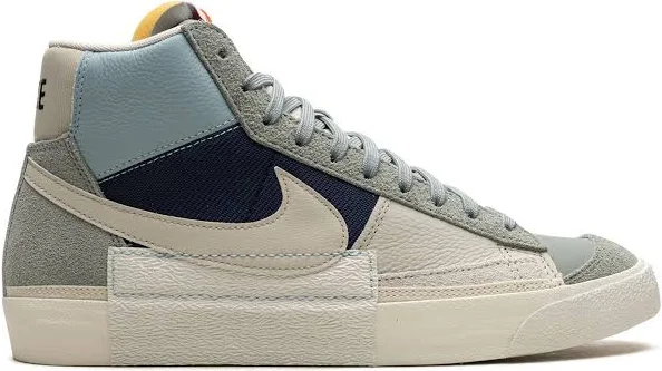 Nike Women's Blazer Mid Pro Club Sneakers