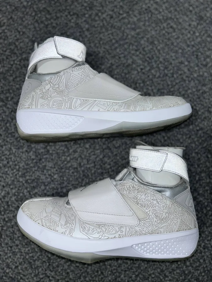 Size 10.5 - Jordan 20 Retro Laser 2015
