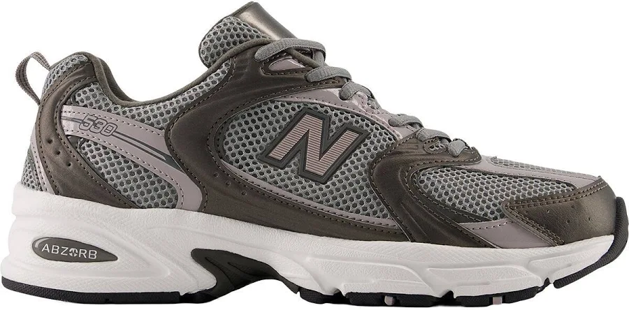 New Balance 530 Shoe Black Metallic/Truffle Salt, Mens 6.5/Womens 8.0