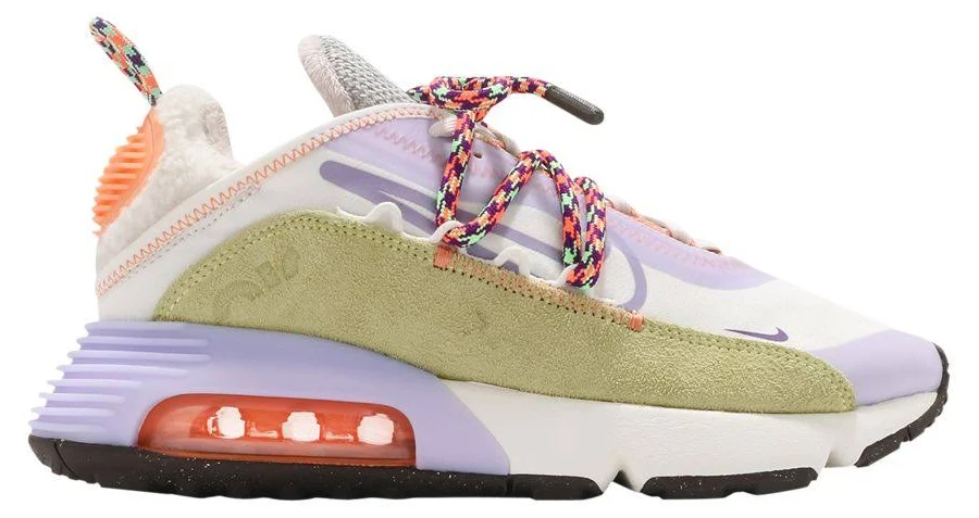 Nike Women's Air Max 2090 Mountain Climbing