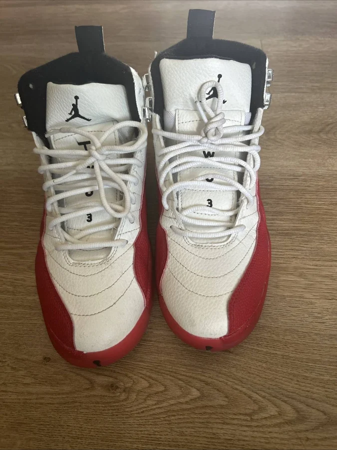 Jordan 12 Cherry Size 8