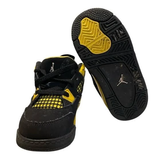 Air Jordan 4 Retro Thunder