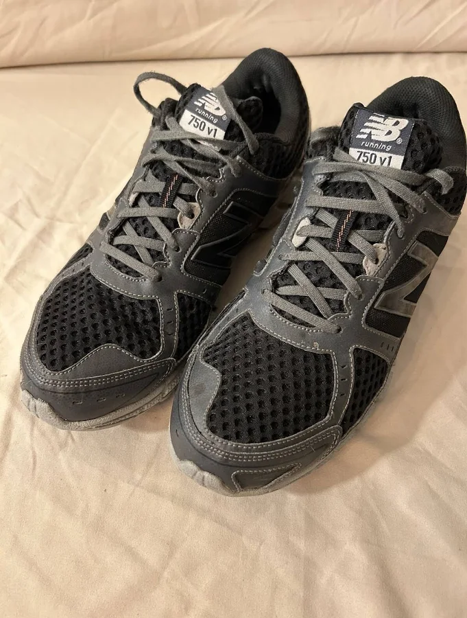 Size 12 - Balance 750 V1 Gray/black Men’s
