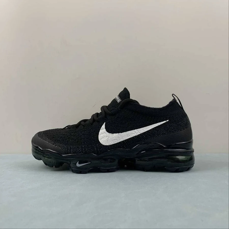 Nike Air Vapormax 2023 Flyknit Mens Size Black White