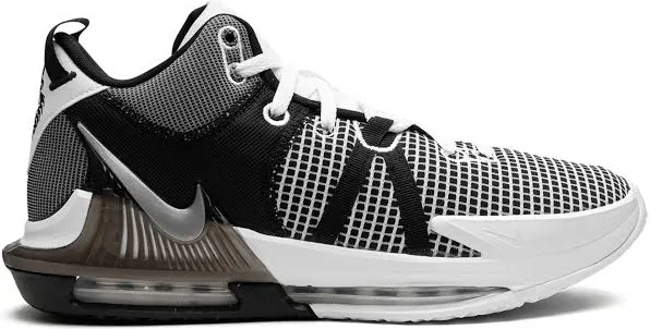 Nike Lebron Witness Vii Women Sneakers