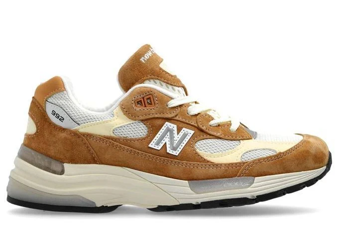 New Balance New Balance 992 Logo Patch Lace-Up Sneakers - Brown - US4