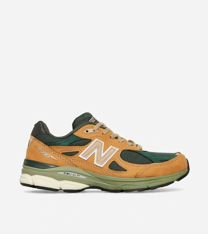 Made In Usa 990v3 Suede Sneakers In Beige