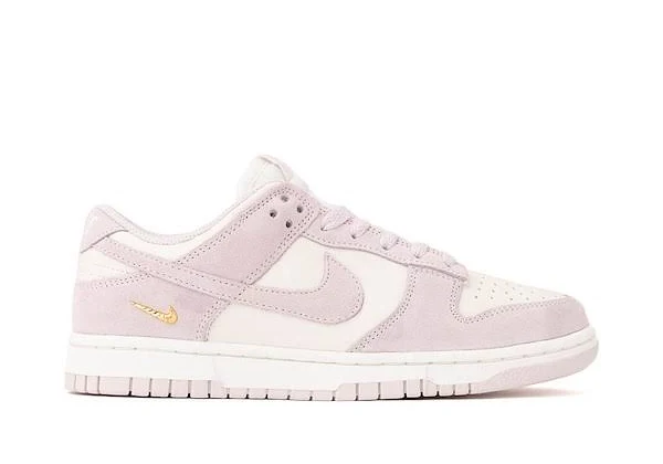 Nike Women's Dunk Low Suede Casual Shoes