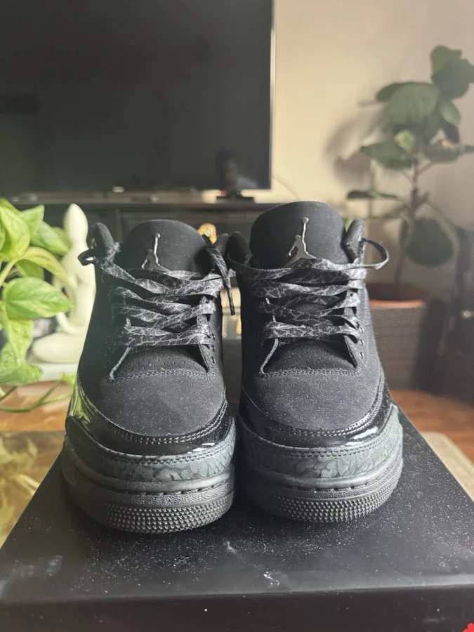 Jordan Retro 3 “black Cat” Size 9
