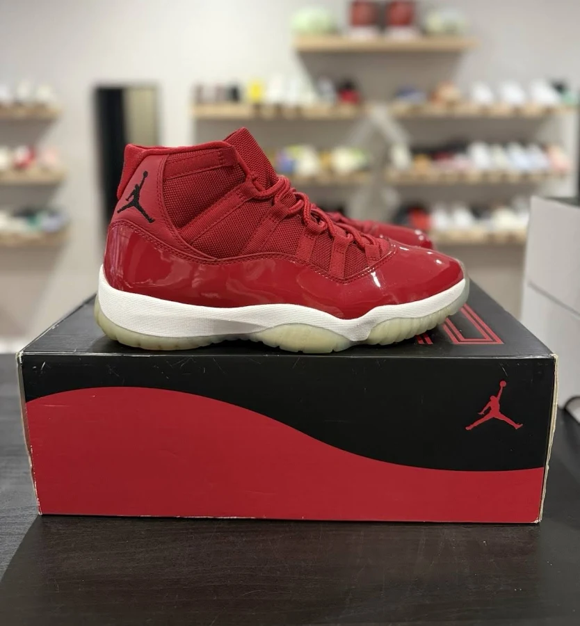 Size 9 - Jordan 11 Retro High Win Like '96 - OG