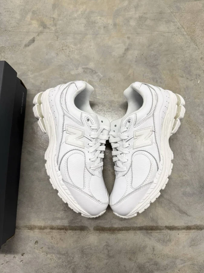 New Balance 2002R Triple White Leather ML2002RI 5.5
