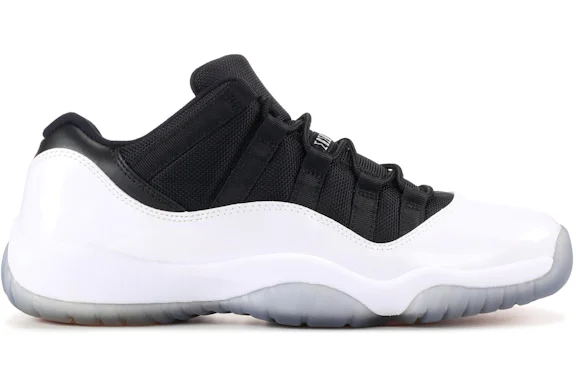 Jordan 11 Retro Low Tuxedo (para escolares)