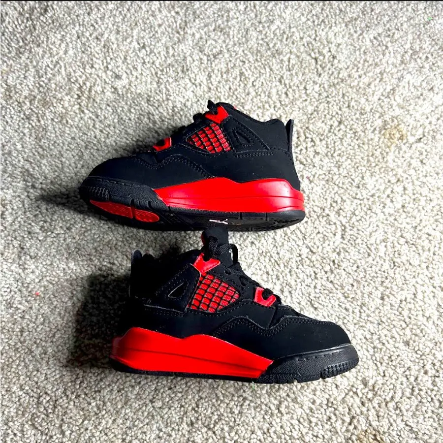 Jordan 4 ‘Red Thunder’ | Color: Red | Size: 8b | Pm-41849041's Closet