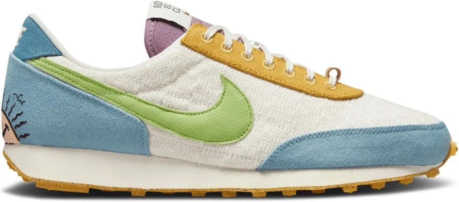 Nike Women's Daybreak SE Green Orange