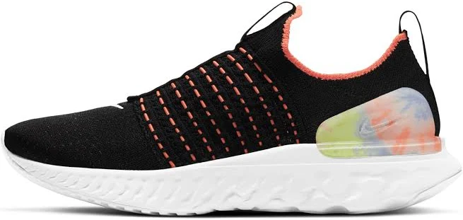 NIKE Women's React Phantom Run Flyknit 2 Running Shoes
