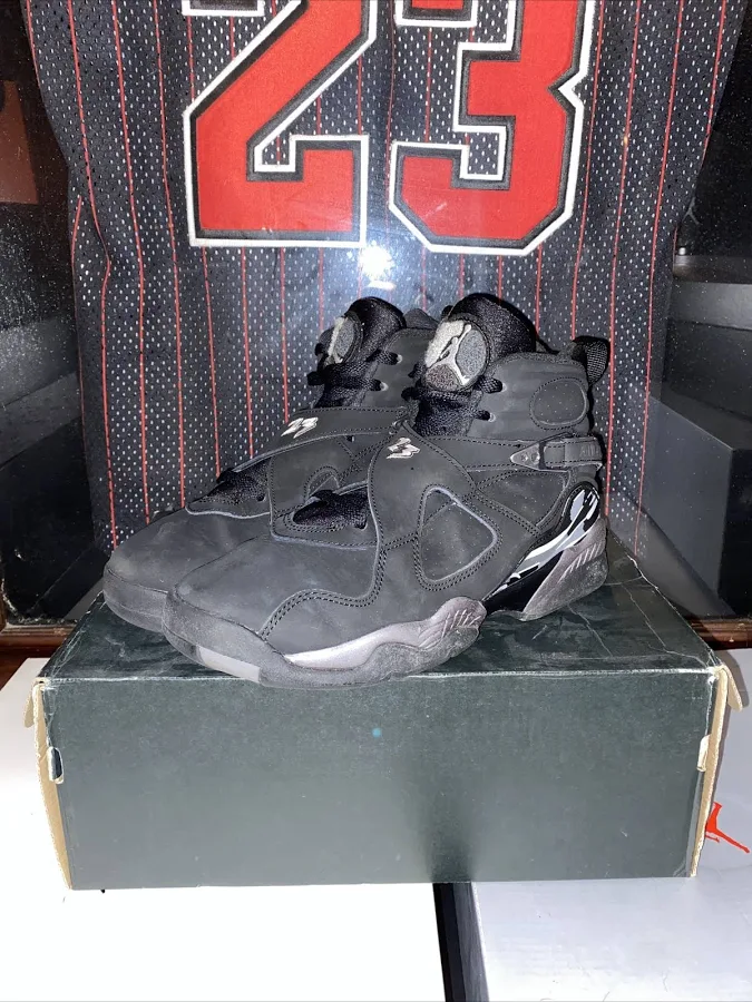 Air Jordan 8 Chrome Size 6.5y