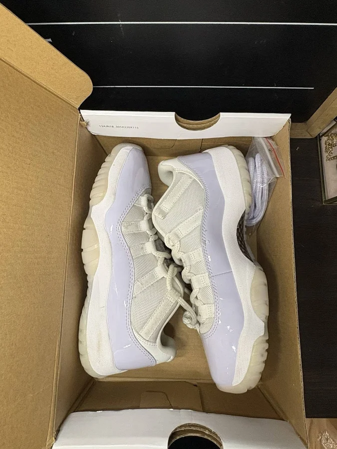 Jordan 11 Retro Low ‘pure Violet’