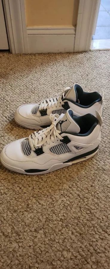 Jordan 4 Oxidixed Green (w/ box)