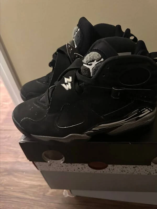 Chrome 8 Jordan's Size 8 gently used1