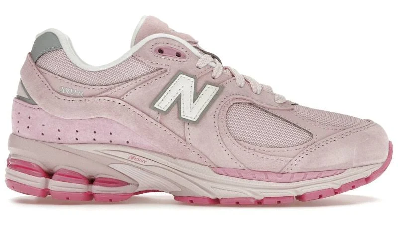 New Balance 2002R Rose