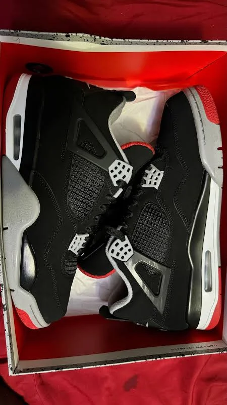 Jordan 4 Retro Bred (2019) Used Size 11.5