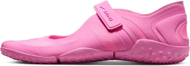Women's NikeSKIMS Rift Mesh Sneaker