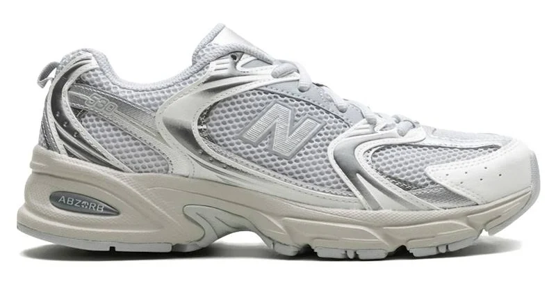 New Balance 530 Men sneakers in silver and gray