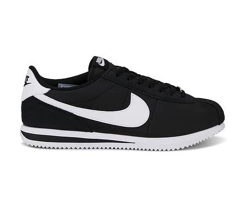 Nike Cortez Textile in Black - size 8