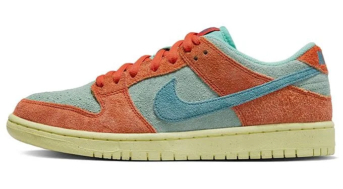 Nike SB Dunk Low Orange Emerald Rise