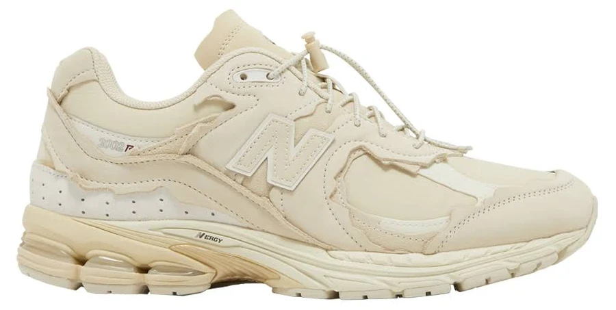 New Balance 2002r Protection Pack Men Sneakers - Cream