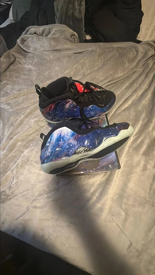 Nike Air Foamposites one qs Galaxy1