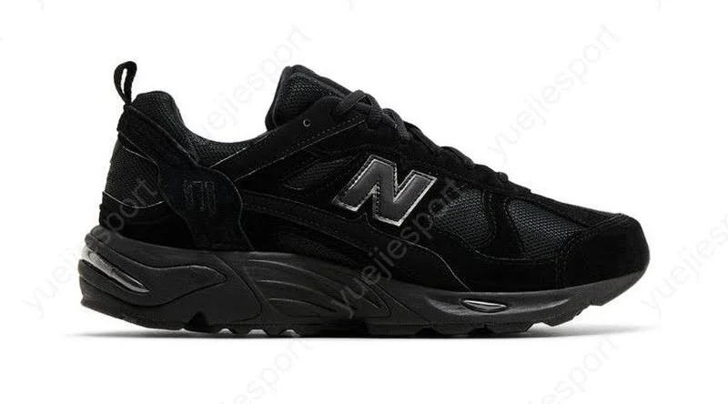 Balance 878 Triple Black Cm878xl