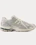 New Balance 1906R Silver Metallic / Sea Salt / New Spruce Sneakers Silver / New Balance - US / US