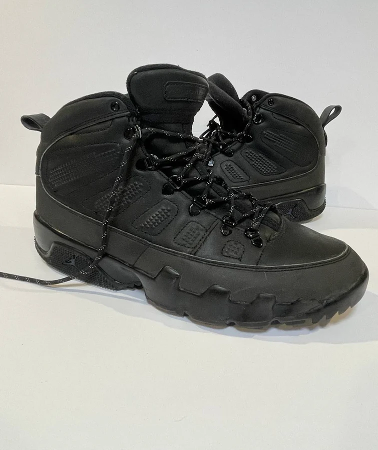 Size 13 - Jordan 9 Retro Boot Nrg Black Concord 2018