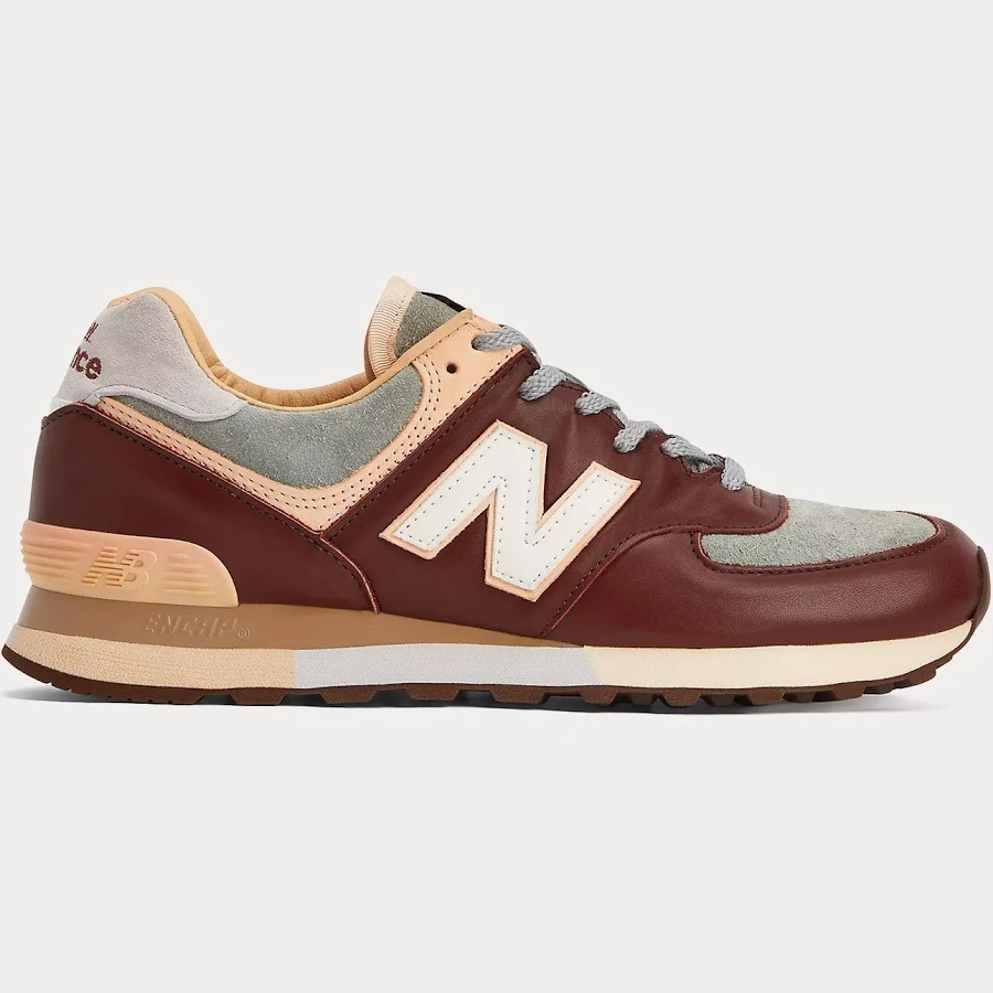New Balance x The Apartment MADE in UK 576 Bitter Chocolate / Puritan Gray / Sheepskin Sneakers Brown / New Balance - US / US