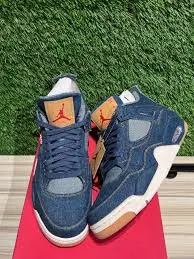 Jordan 4 Retro Levi's Denim (Tag with Levi's Logo) Sz 10 - 10M/11.5W - Brand New / Alderwood Mall