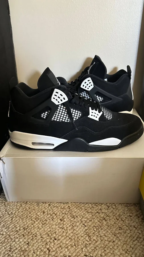White Thunder 4s VNDS