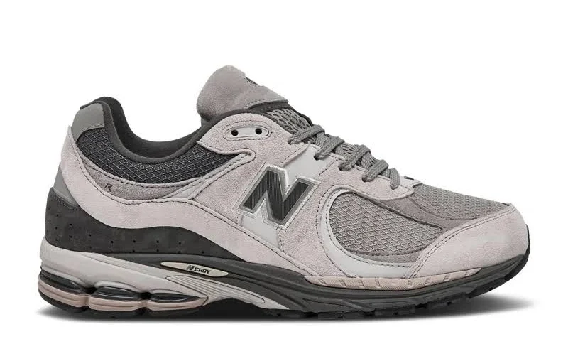 2002r 'raincloud Concrete' In Gray