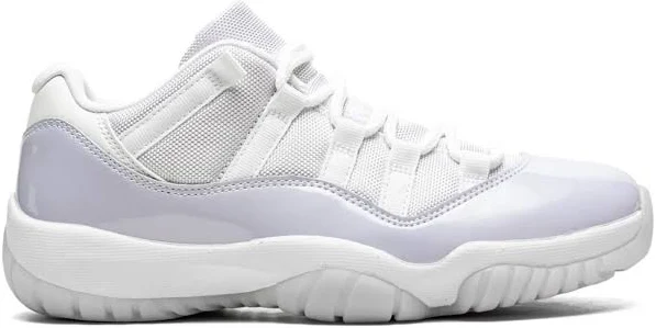 Jordan - Air Jordan 11 Low "Pure Violet" sneakers - women - Calf Leather - 6 - White